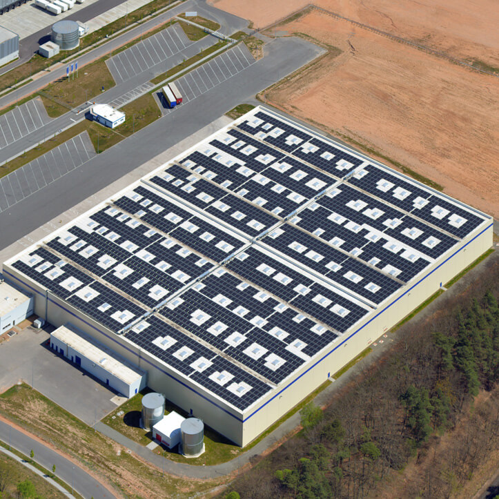 Photovoltaik Dachanlage der Firma Michelin AG in Homburg